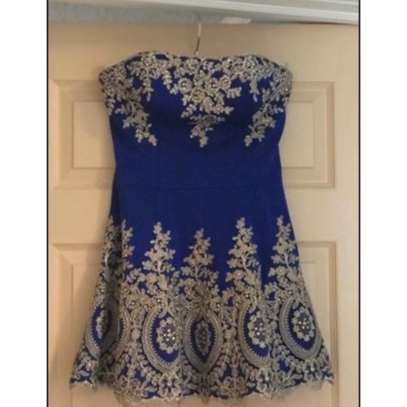 Mon Cheri Short Prom Dress - Picture 1 of 7